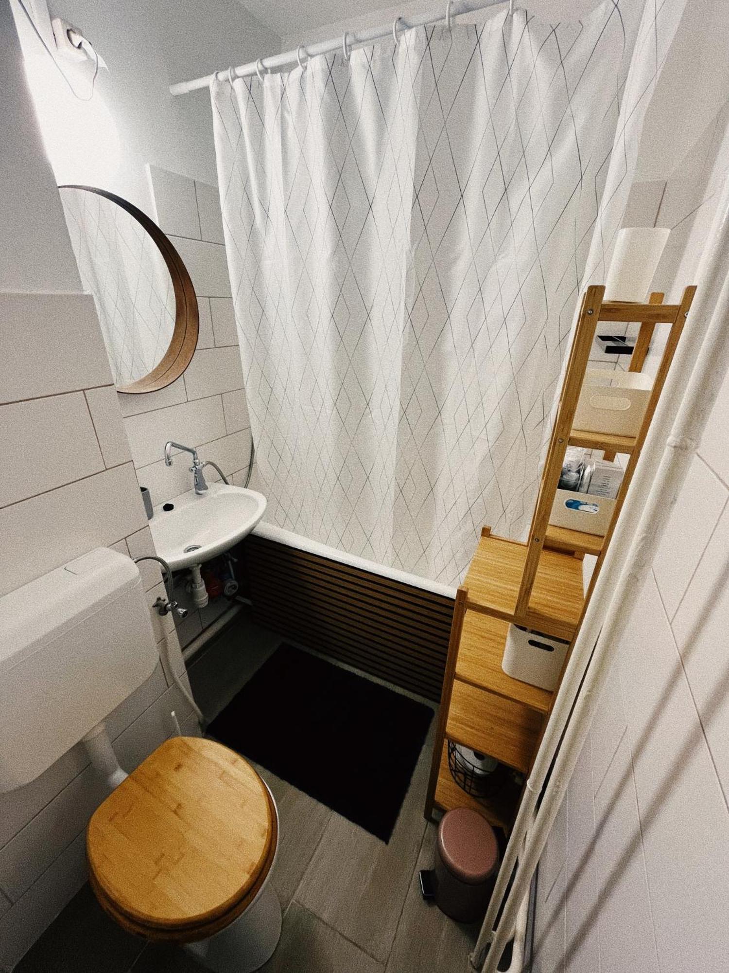 Aj - Ter Apartman Мисколк Екстериор снимка